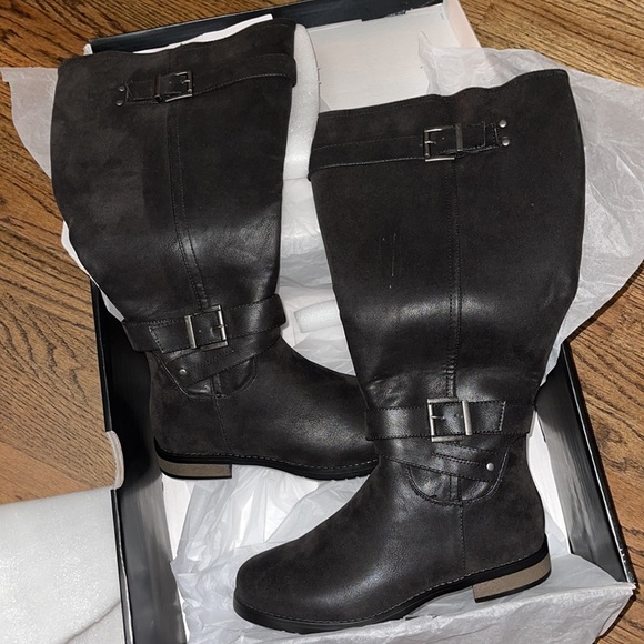 TORRID BOOTS NWT FAUX LEATHER DUAL BUCKLE KNEE-HIGH BOOTS - Picture 10 of 14